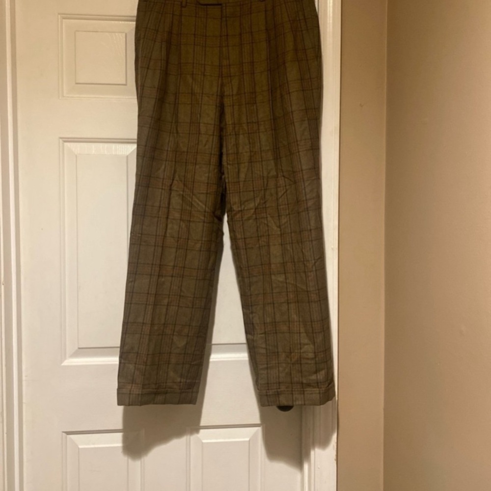 Hiltl 100% Virgin Wool Plaid Dress Pants Men’s Size 34/38- 29inch inseam